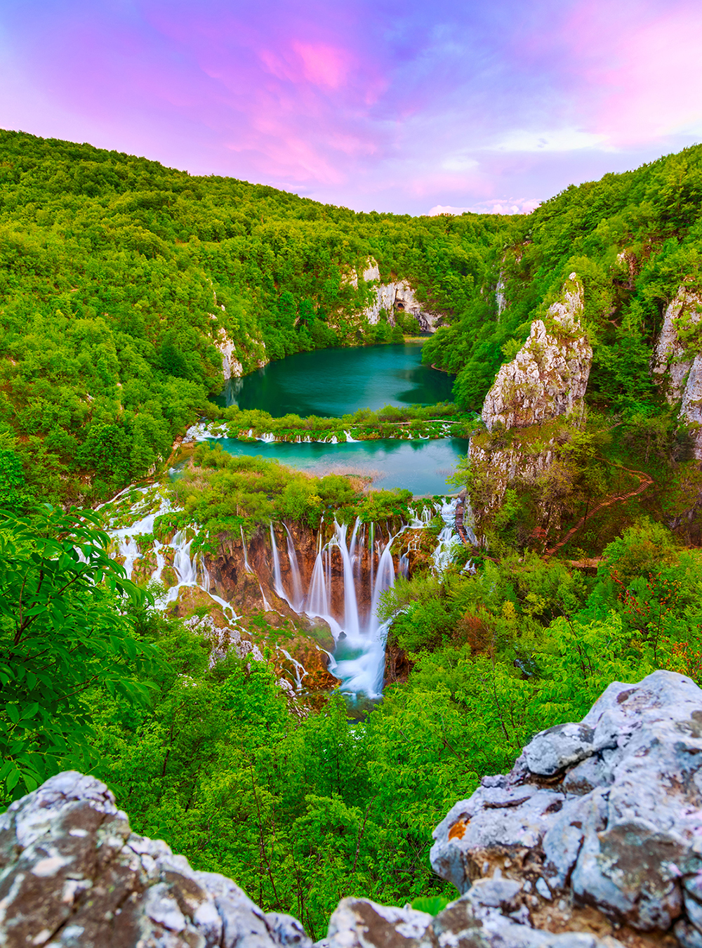 Фотообои Широкий водопад К-051 (2,0х2,7 м), Дивино Декор 1